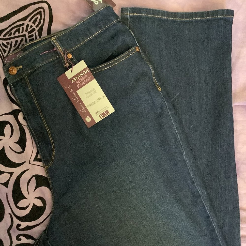 NWT Gloria Vanderbilt "Amanda" Jeans Size:  16 Long
